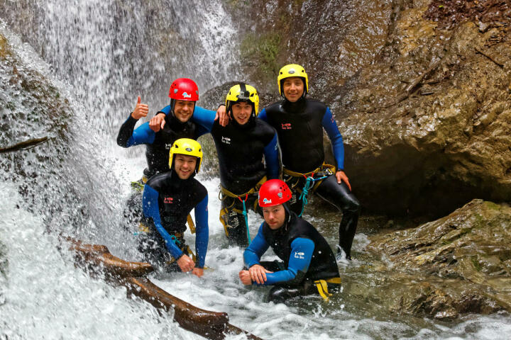 Canyoning près du lac d'Annecy 